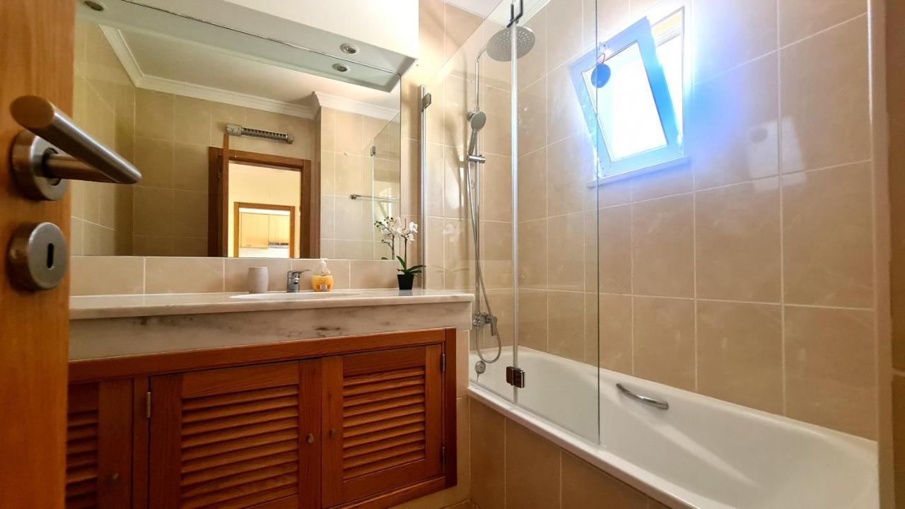 Green And Blue View Apartment อัลบูเฟรา ภายนอก รูปภาพ